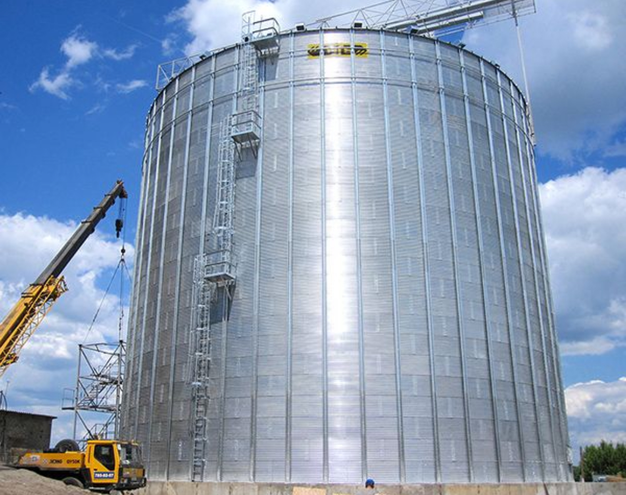 Комплексное строительство ангаров и промышленных зданий в Днепропетровской области